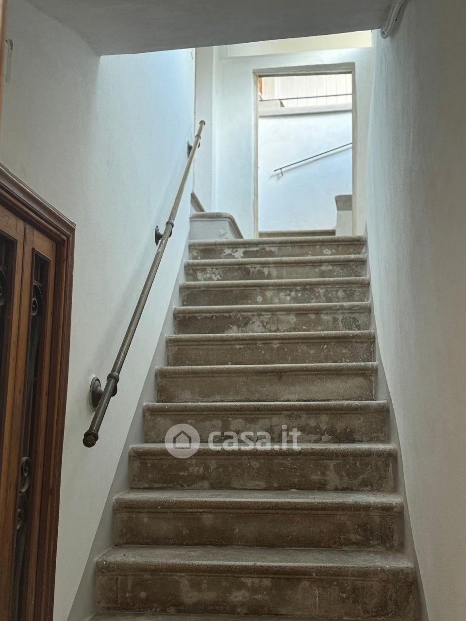 Trilocale in Vicolo Ugo Bassi 1