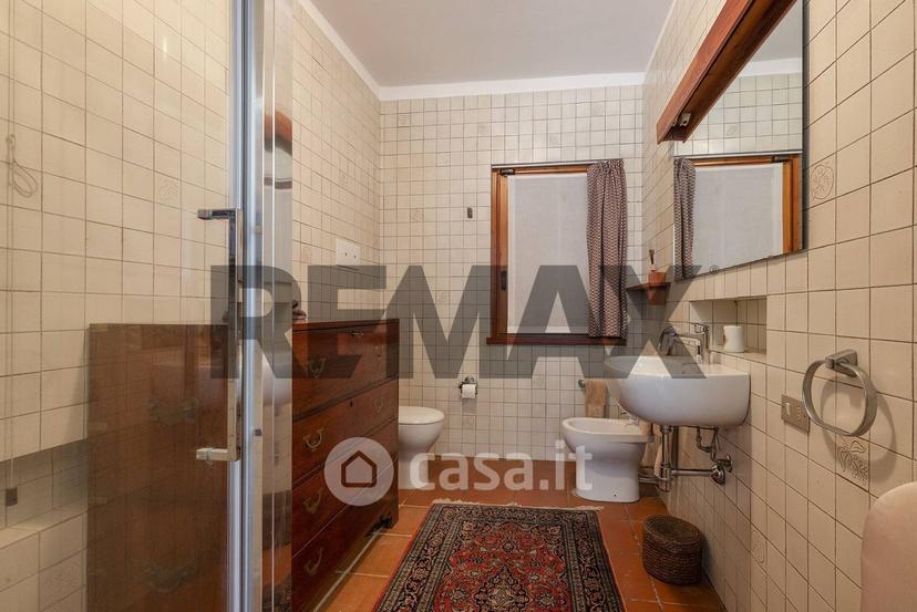 Villa in Via Armando Diaz 90 — foto 35 di 38