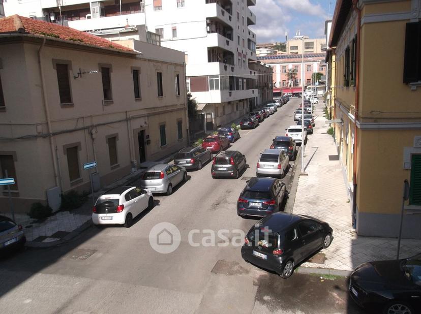 Stanza in Via Cremona 4 — foto 8 di 10