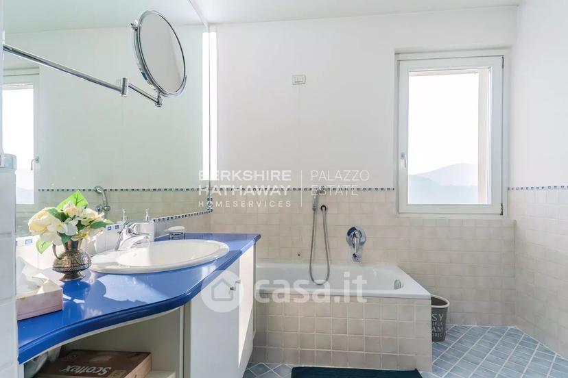 Villa in Via Paolo Carcano — foto 41 di 88