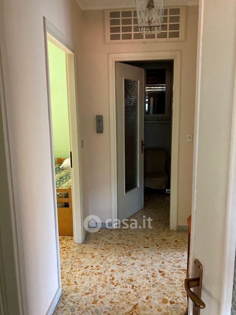 Villa in Via Combaluetto 1 — foto 11 di 22