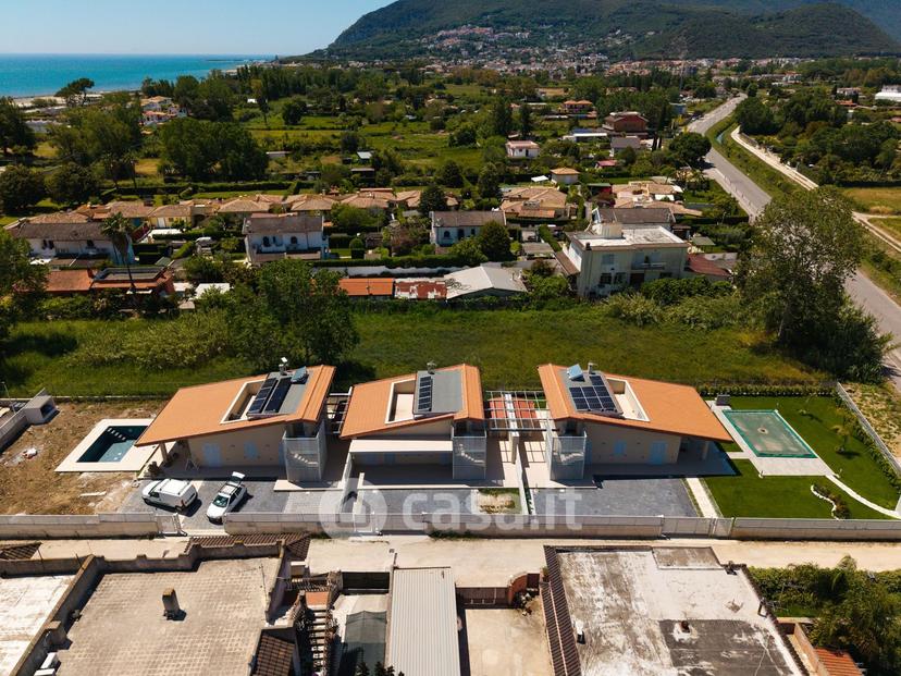 Villa in Via Terracina 58 — foto 32 di 61