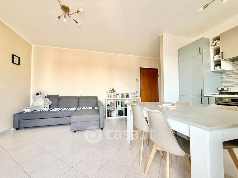 Bilocale in Via Giuseppe Ungaretti 19 — foto 14 di 23