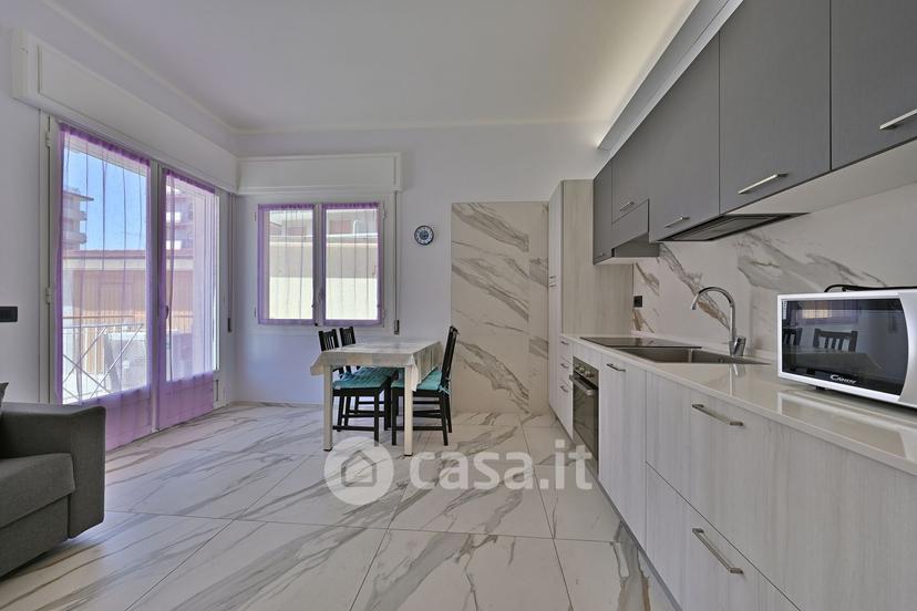 Trilocale in Via degli Aranci 10 — foto 25 di 32