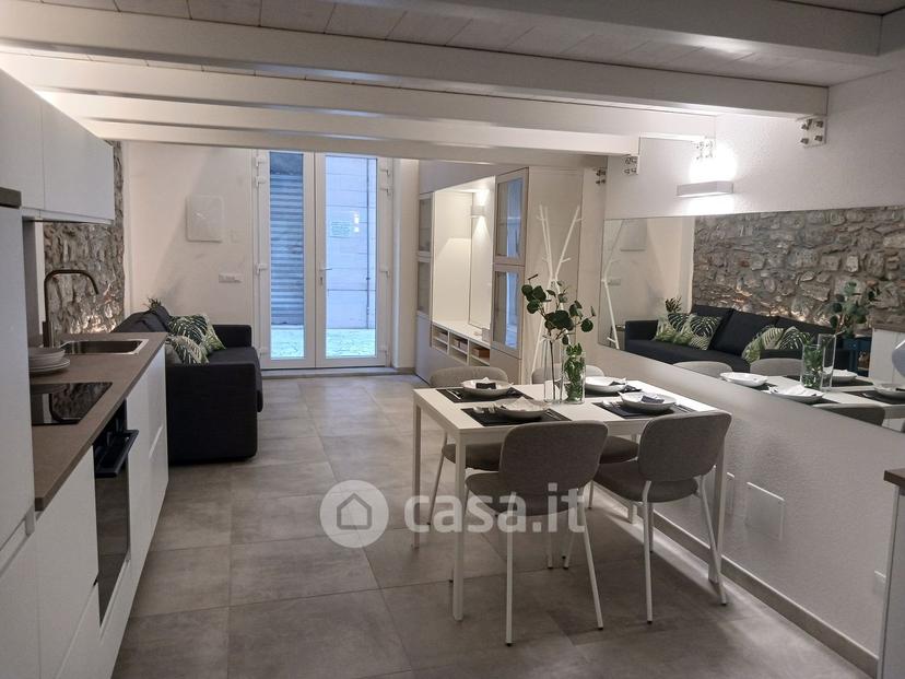 Bilocale in Via Vittorio Emanuele 60 — foto 30 di 31