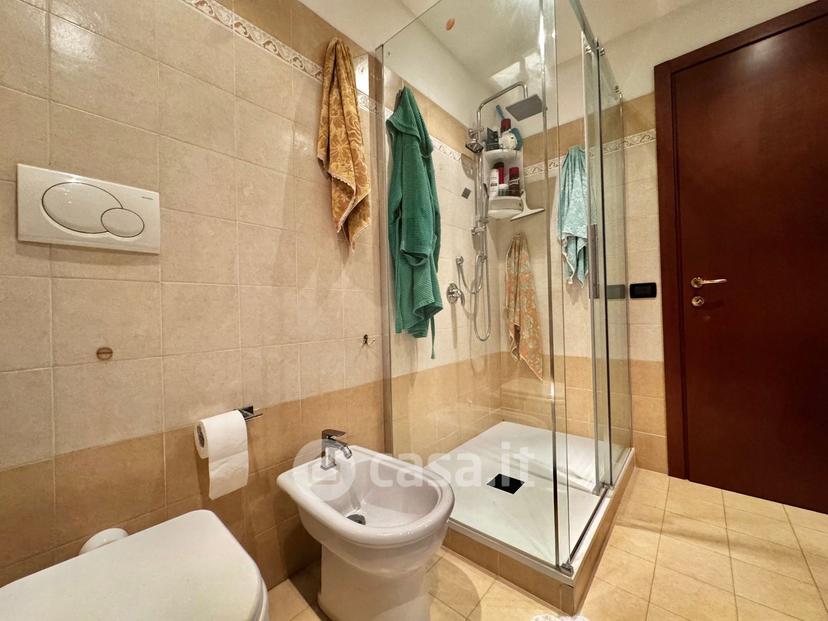 Villa in Via Lago di Como 22 — foto 17 di 82