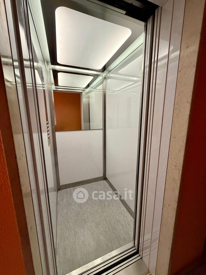 Trilocale in Viale Bolivia 8 — foto 30 di 43