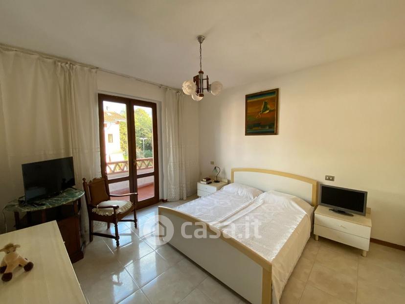 Villa in Via Sandro Pertini — foto 2 di 37