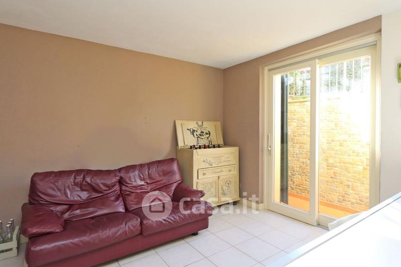 Villa in Viale Alcide de Gasperi 2 — foto 23 di 34