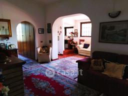 Villa in Strada della Campana
