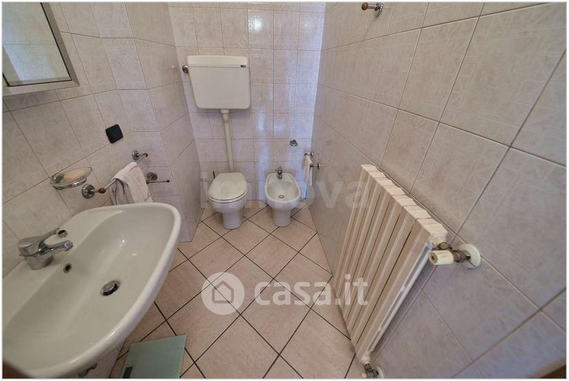 Villa in Via Alessandro Volta 26 — foto 16 di 18
