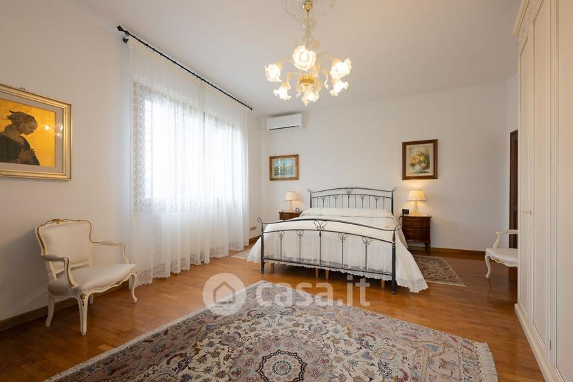 Villa in Via di Faltugnano — foto 6 di 31