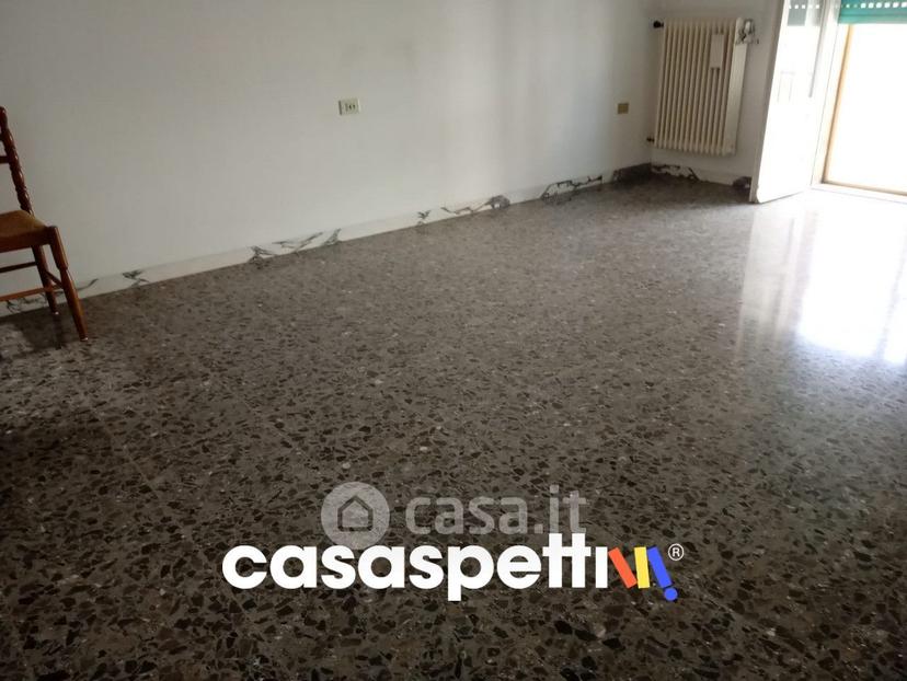 Trilocale in Via Luigi Miccoli — foto 5 di 21