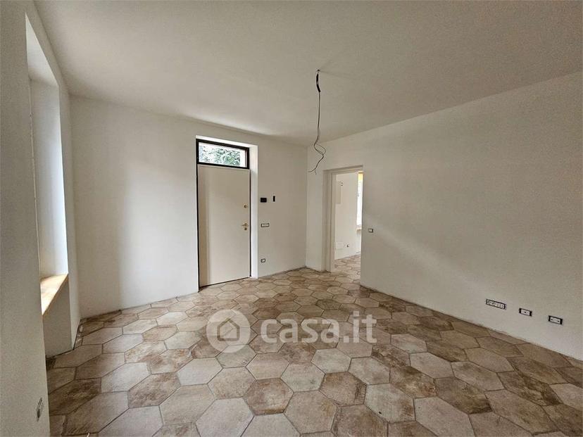 Villa in Via Goffredo Mameli — foto 3 di 36
