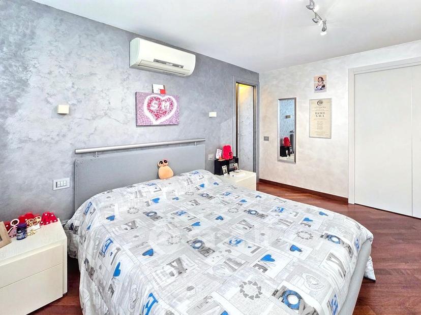 Quadrilocale in Via Flavio Gioia 25 — foto 24 di 54