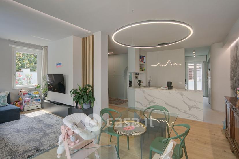 Villa in Via Massimo d'Azeglio 9 — foto 7 di 41