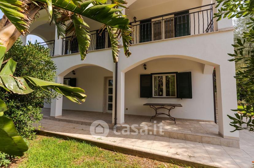 Villa in Via delle Fornaci — foto 18 di 41