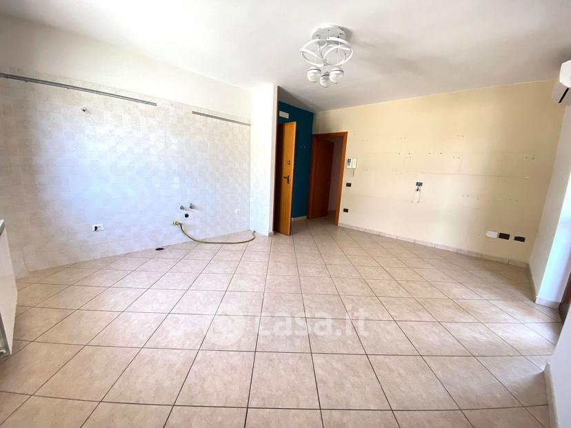 Trilocale in Corso Campano 470 — foto 2 di 12