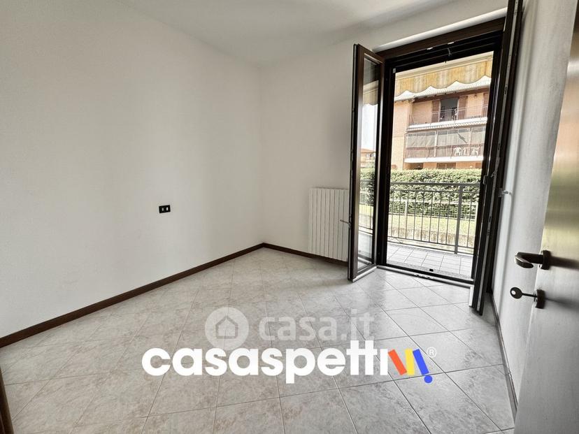Trilocale in Via Sandro Pertini 9 -1 — foto 16 di 32