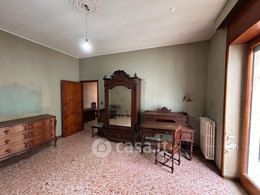 Appartamento in Via Imperatore Adriano — foto 8 di 39
