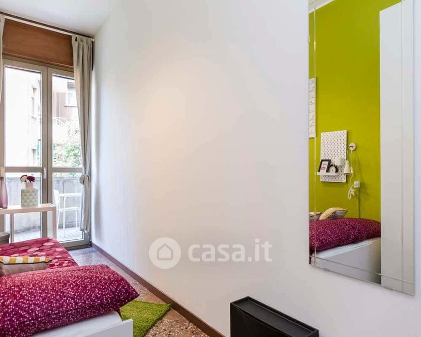 Stanza in Viale Giovanni Vicini 20 — foto 8 di 10