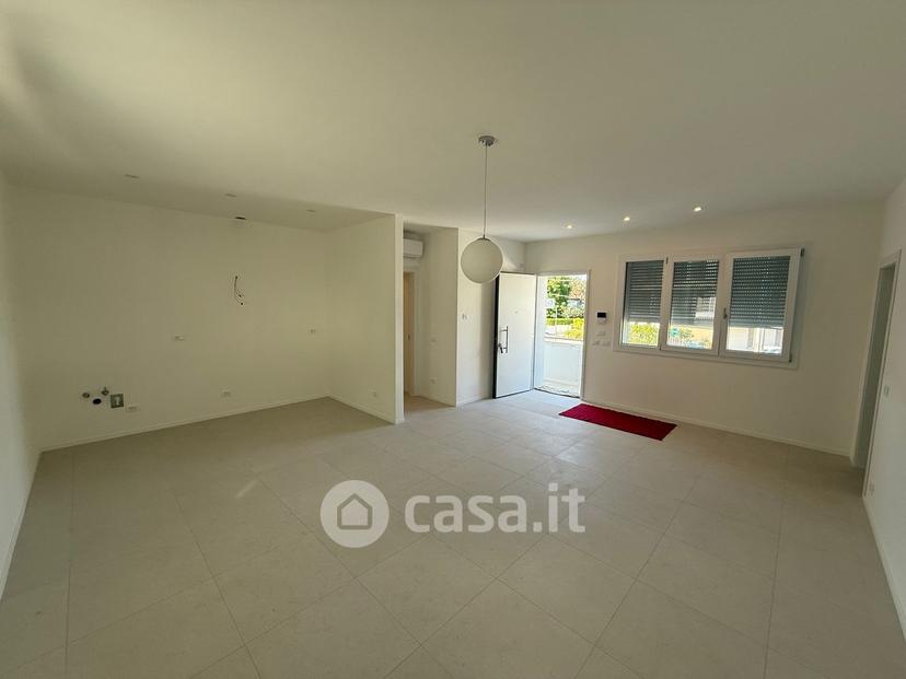 Appartamento in Via Archimede — foto 5 di 13