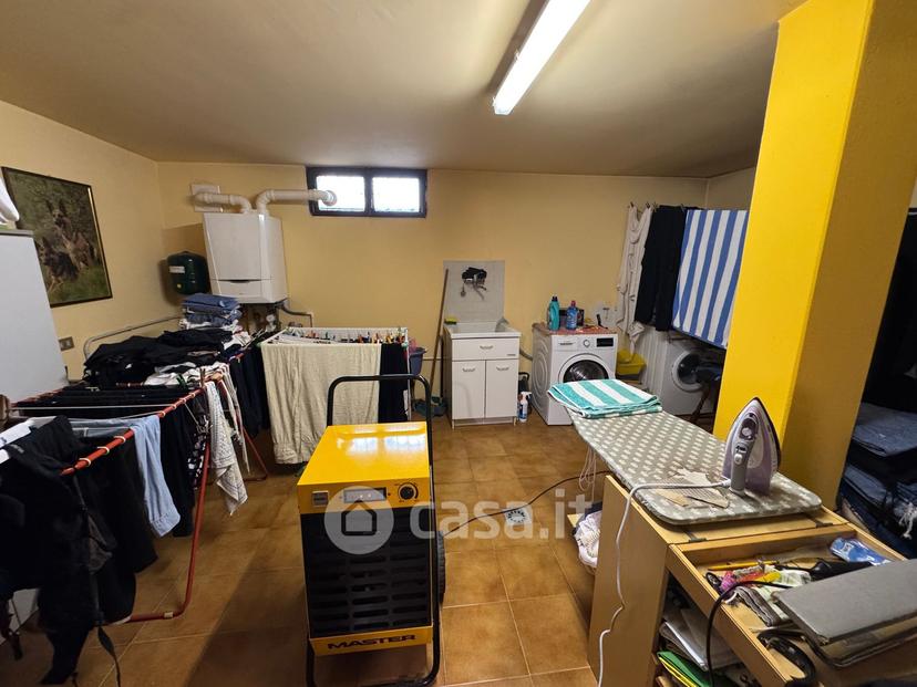 Villa in Via Vecchia di Pozzolo — foto 3 di 36