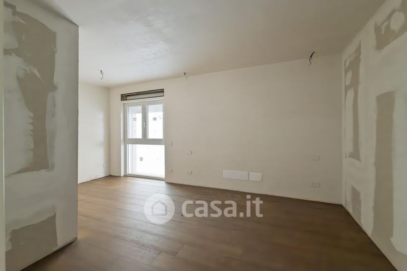 Quadrilocale in Via Michele Berloco 44 — foto 4 di 47
