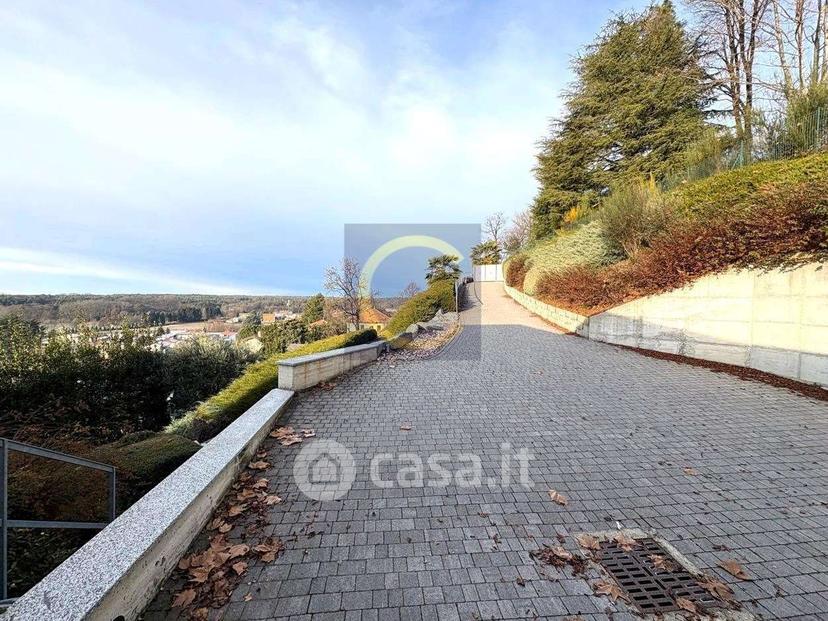 Villa in Via G. Leopardi — foto 2 di 22
