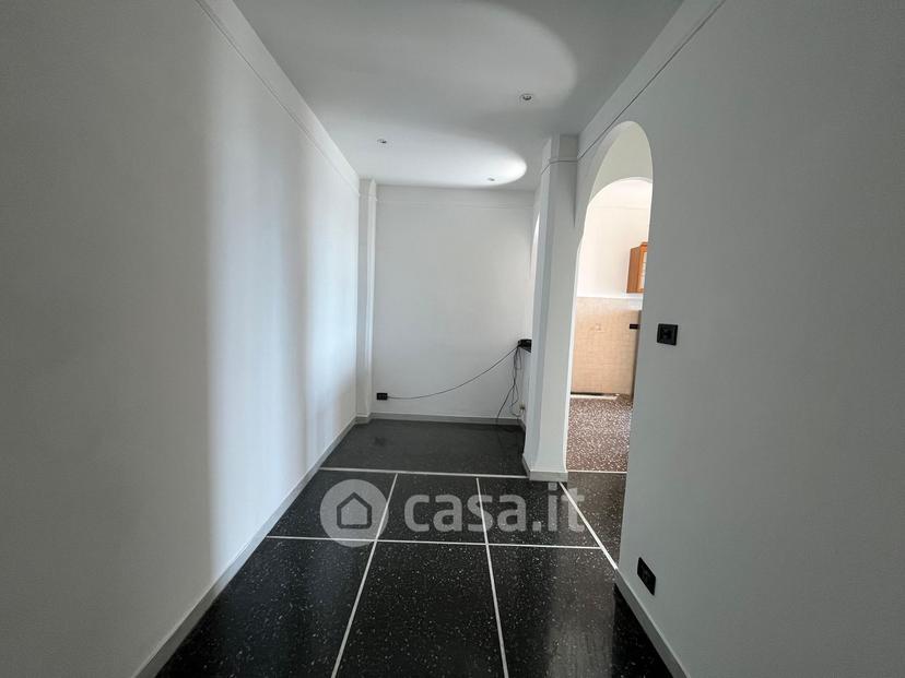 Bilocale in Via dei Sessanta 7 — foto 18 di 34