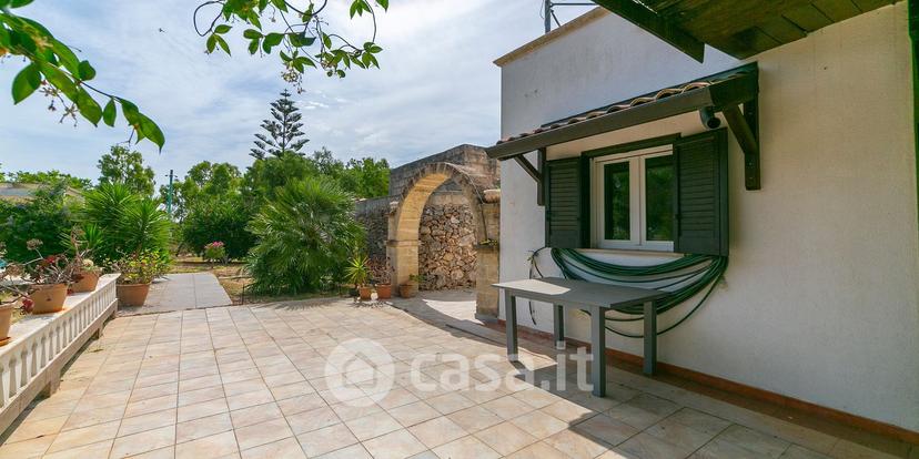 Villa in Strada Comunale Brindisi 6 — foto 24 di 54