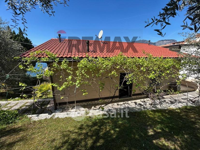 Villa in Via Lavesino — foto 4 di 45