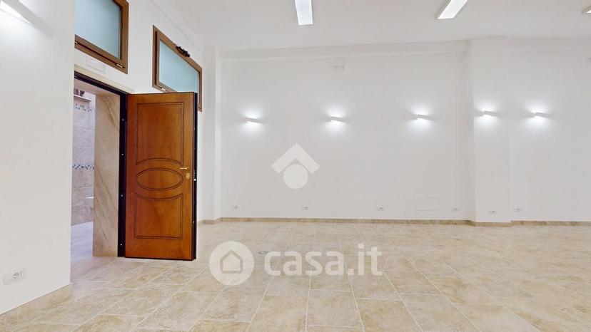 Trilocale in Via Ada Negri — foto 3 di 17