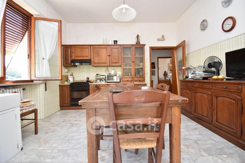 Appartamento in Via Provinciale Vallecchia — foto 4 di 10