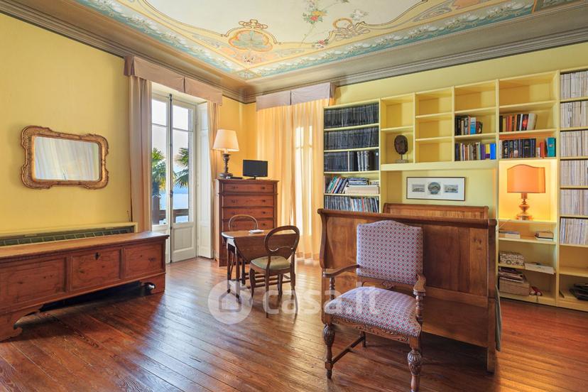 Villa in Via Guglielmo Marconi — foto 3 di 53