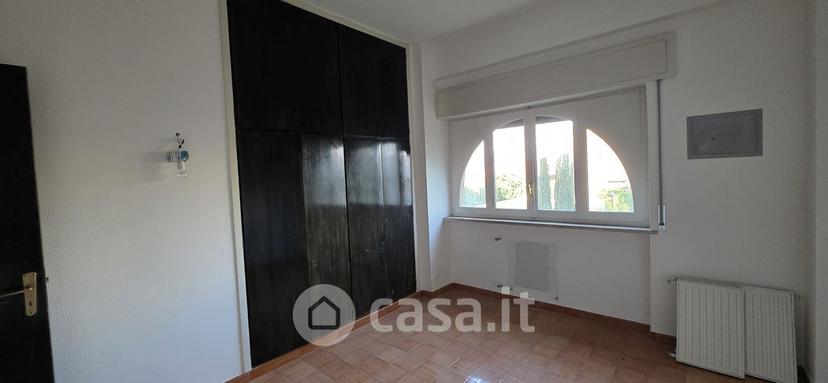 Trilocale in Via Livorno — foto 5 di 24