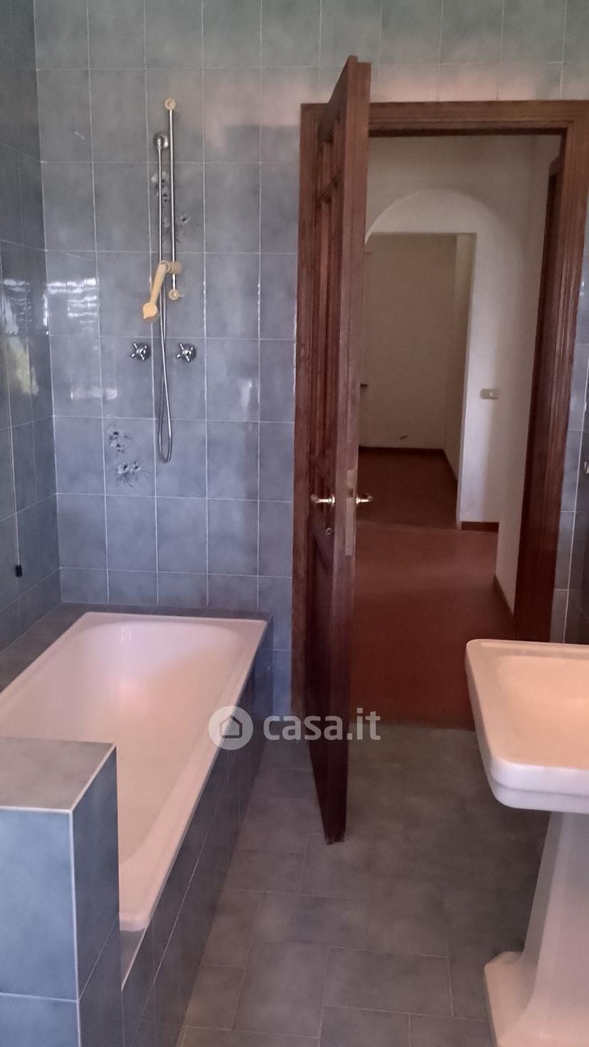 Villa in Via Giuseppe Verdi 6 — foto 35 di 38