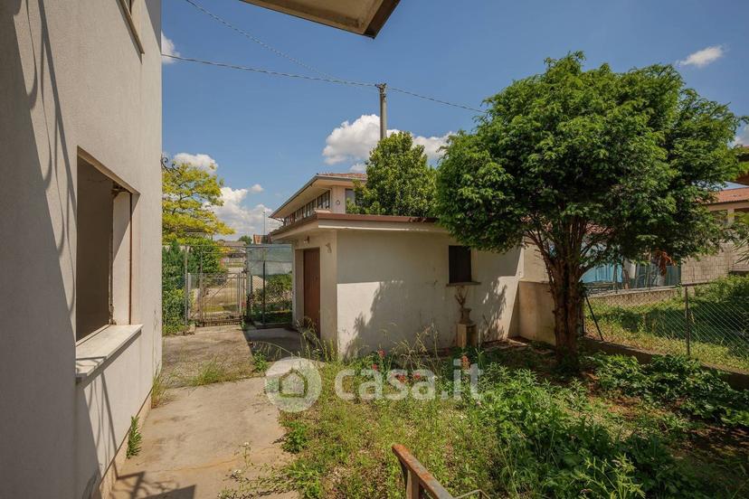 Villa in Via dei Cedri 22 — foto 31 di 37