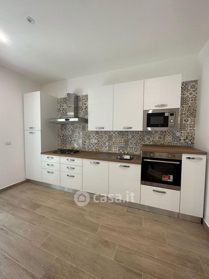 Appartamento in Lungomare Nazario Sauro 325 — foto 3 di 18