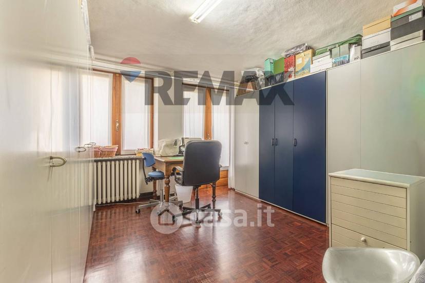 Appartamento in Via Dante Alighieri 104 — foto 57 di 61