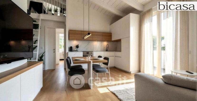 Quadrilocale in Via Miralbello — foto 10 di 20
