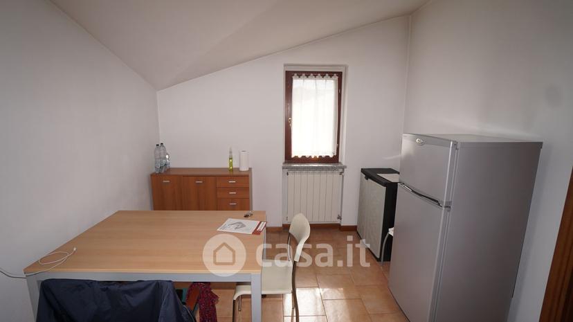 Trilocale in Via Cernaia 34 — foto 14 di 16