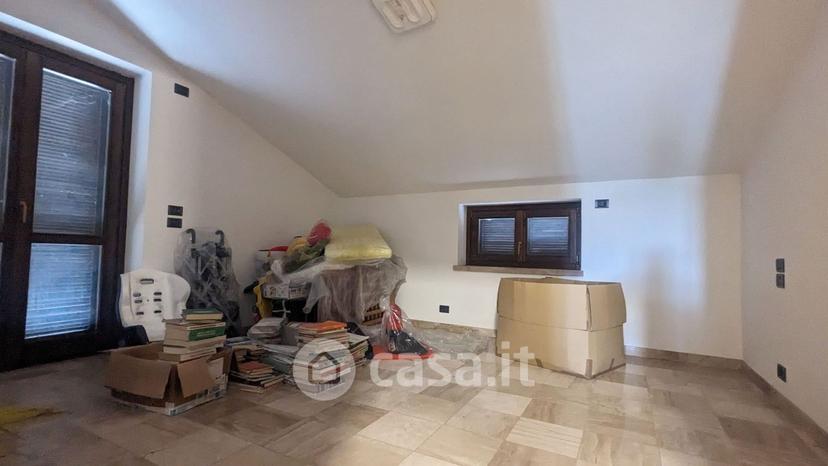 Villa in Via Rosselli 27 — foto 17 di 43