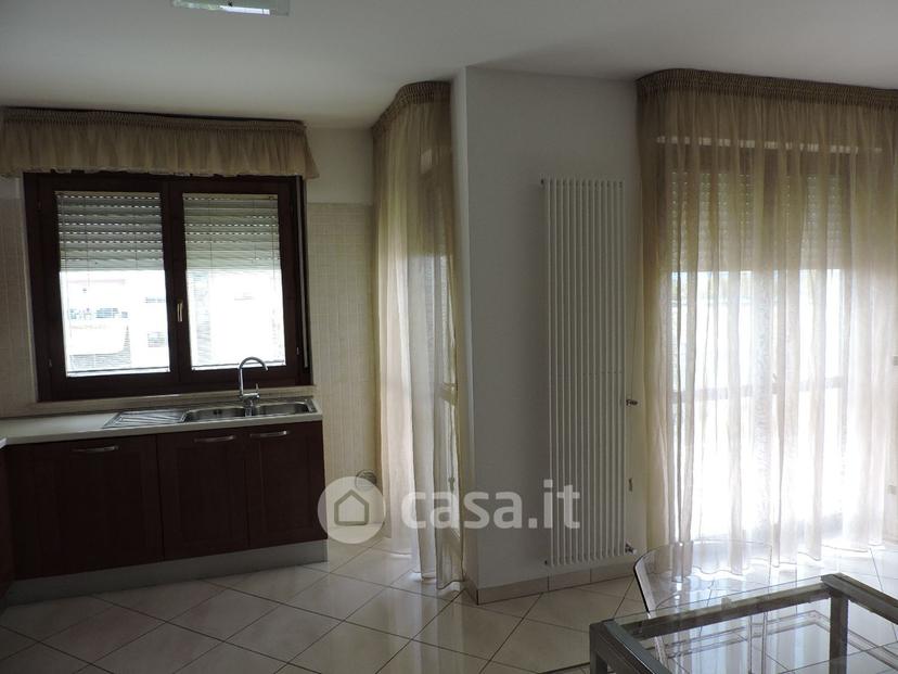 Trilocale in Via Vittorio de Sica — foto 4 di 21