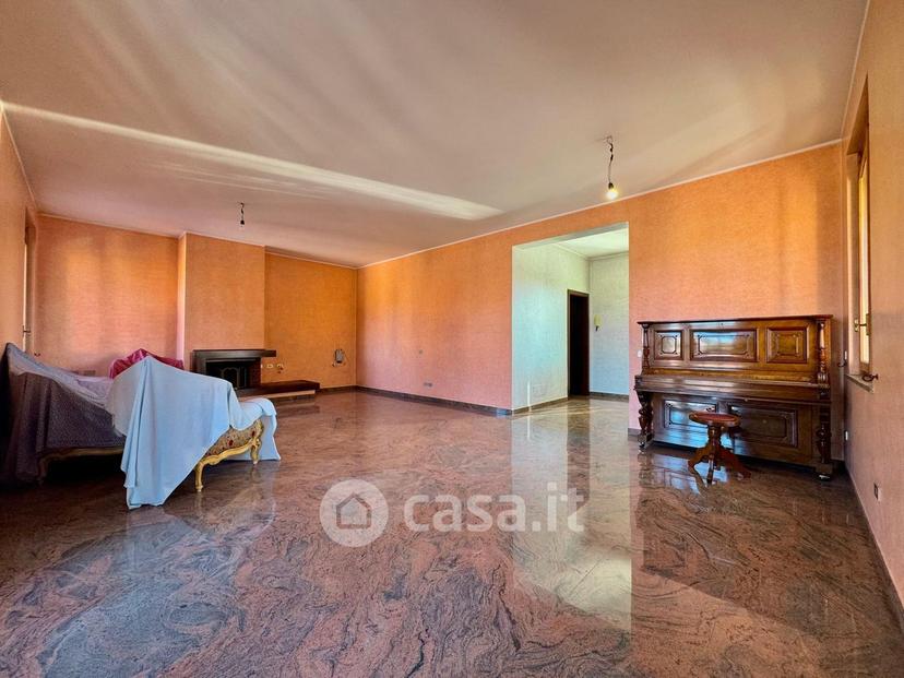 Villa in Via Adige — foto 12 di 45