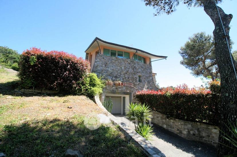 Villa in Via Kaiser Parodi — foto 13 di 32