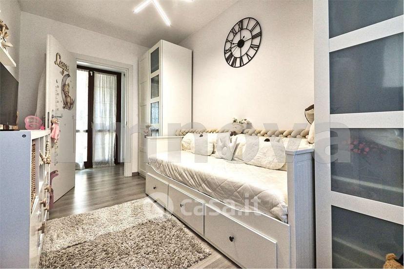 Trilocale in Via E. Borgazzi 34 — foto 13 di 26