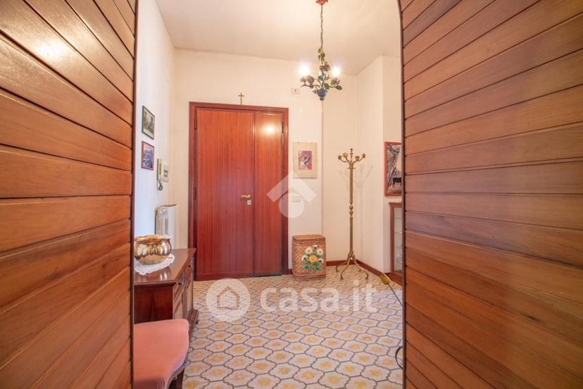 Quadrilocale in Via Liberato di Benedetto 72 — foto 8 di 31