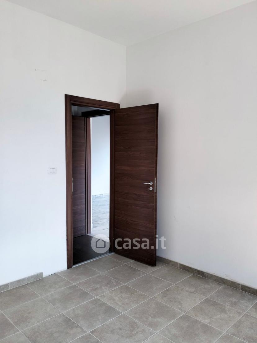 Quadrilocale in Via Villini Svizzeri — foto 11 di 34