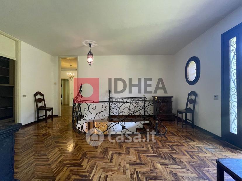 Villa in Via IV Novembre — foto 29 di 39
